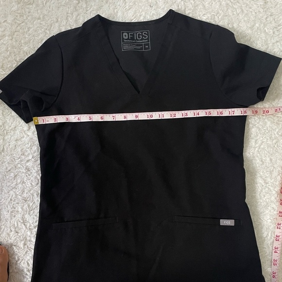 Figs Women's Short Sleeve Black Top - Picture 5 of 8